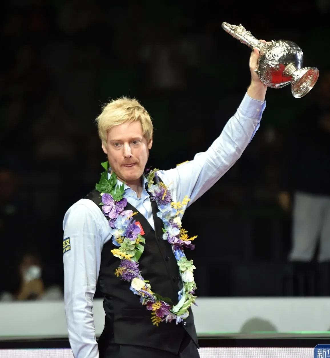 穩定表現早 穩定表現早